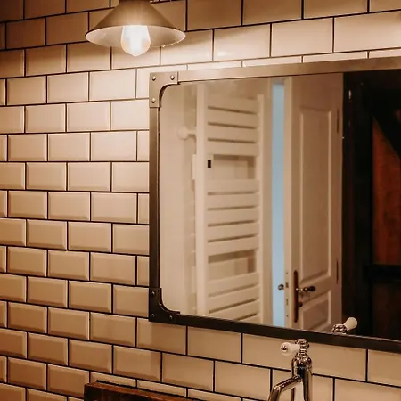 펜션 Maison Surplombant L'etang Avec Bain Nordique