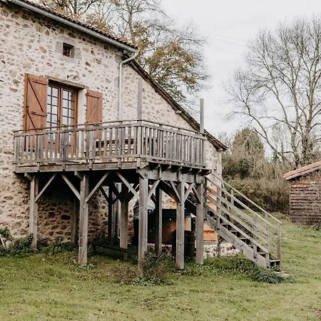 Prázdninový dům Maison Surplombant L'etang Avec Bain Nordique *